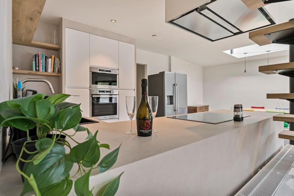 Schitterende Loft Met Jacuzzi En Sauna In Mechelen Exterior photo